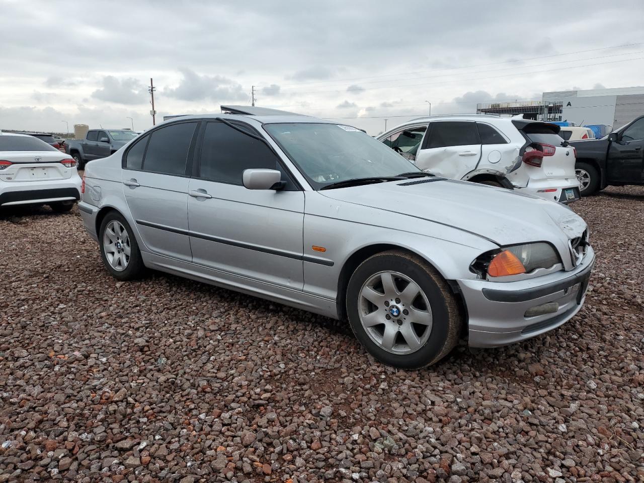 WBAAV33421FU86229 2001 BMW 325 I