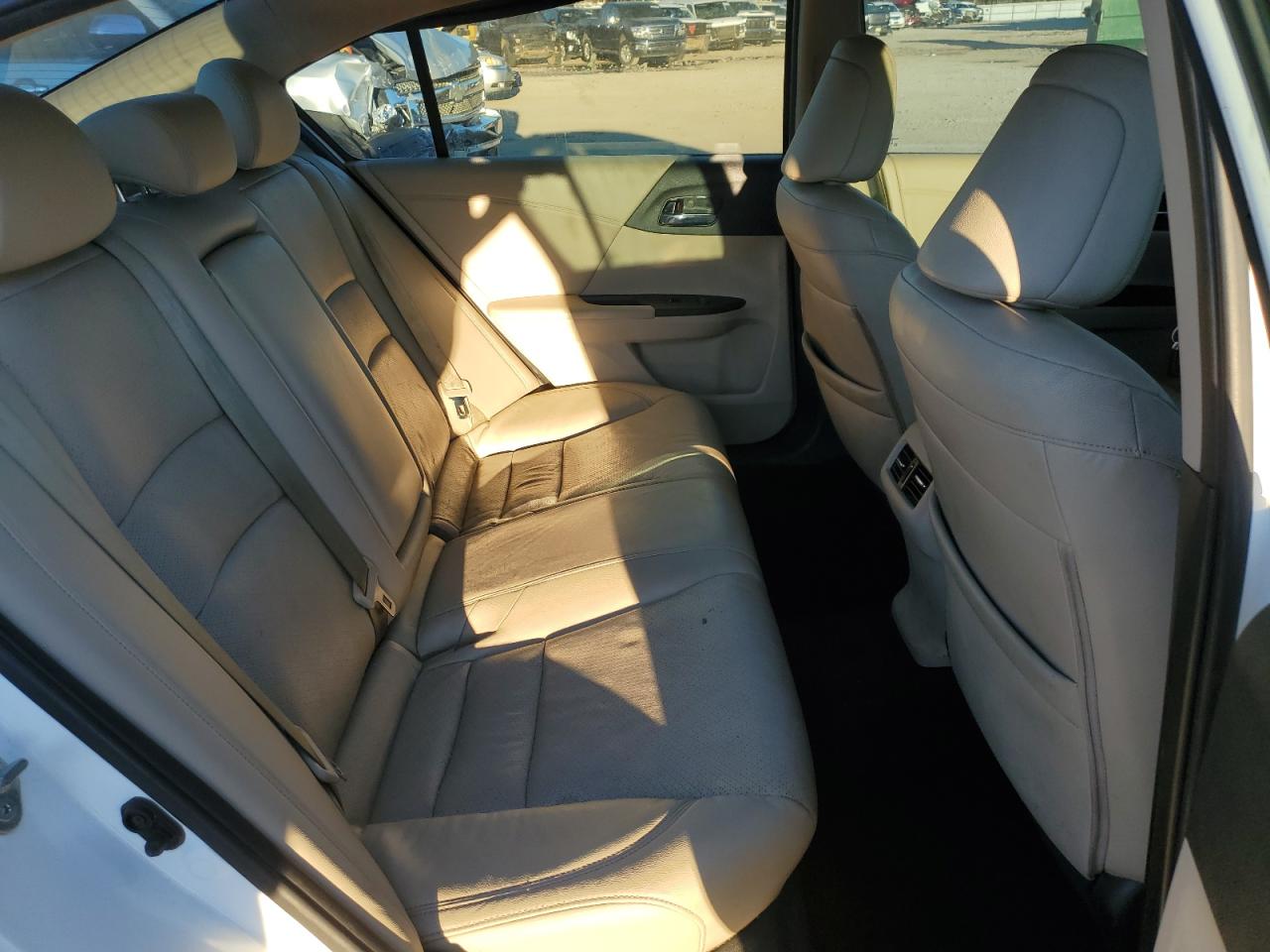 1HGCR3F98HA003665 HONDA ACCORD 2017