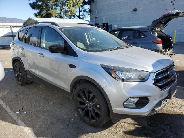 1FMCU0GD2JUA64556 | 2018 FORD ESCAPE SE