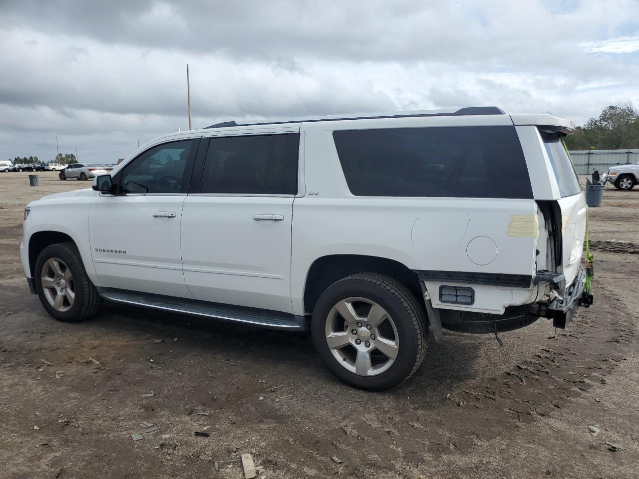 1GNSCJKC8GR452823 CHEVROLET SUBURBAN 2016