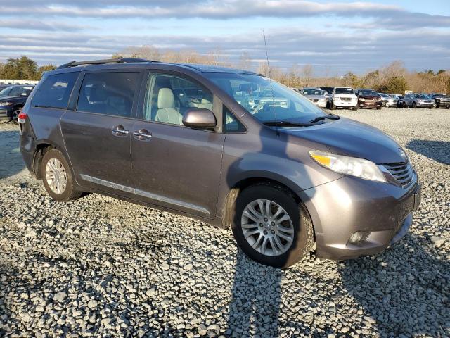 5TDYK3DC0ES451632 | 2014 TOYOTA SIENNA XLE