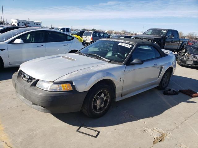 2000 Ford Mustang 