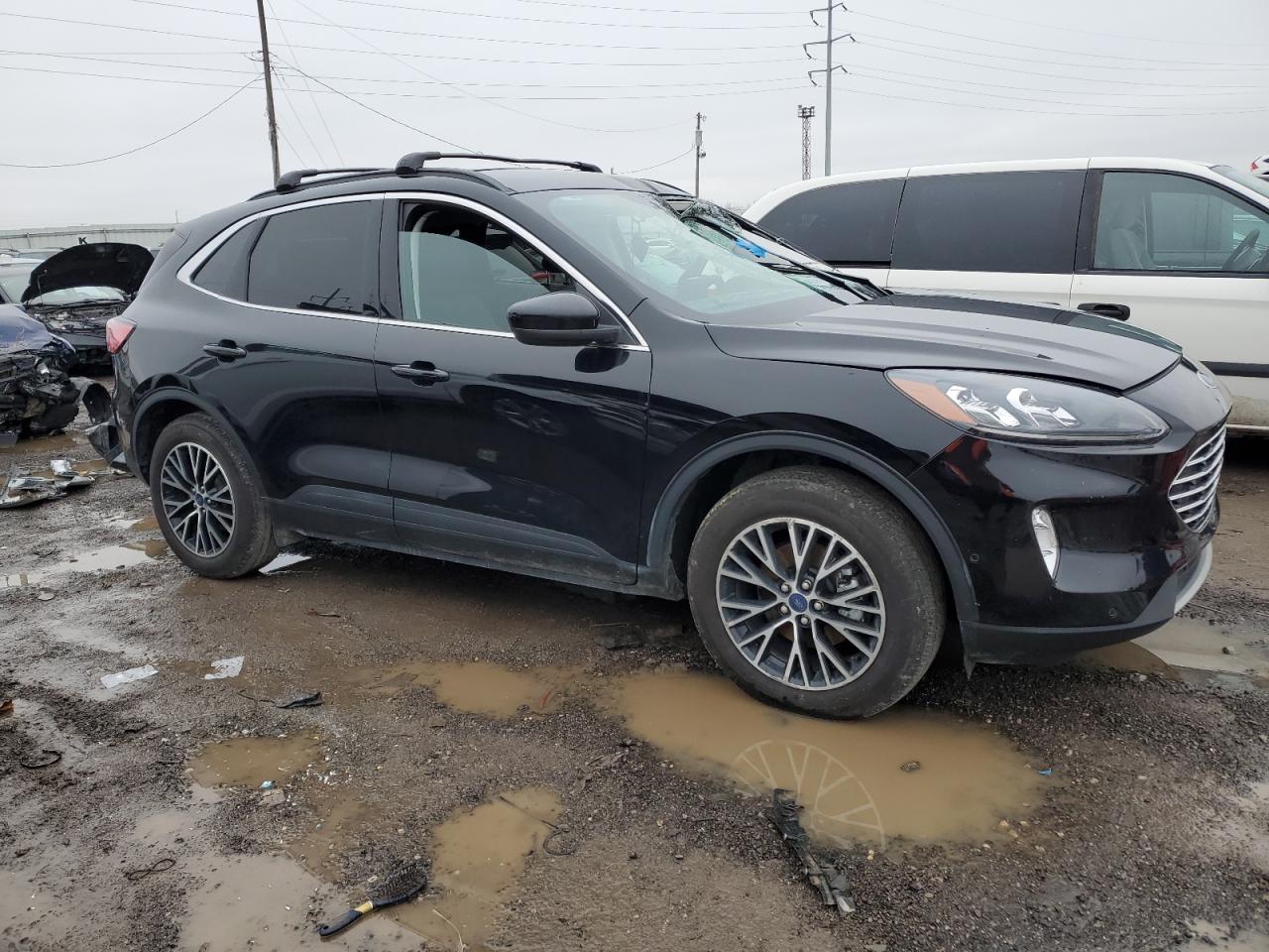 1FMCU0LZ1NUA73031 FORD ESCAPE 2022