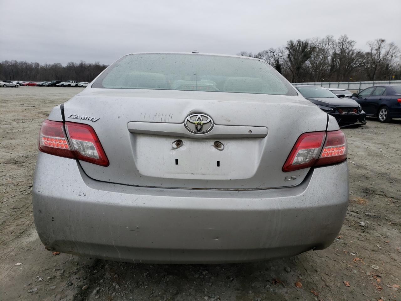 4T1BF3EK3BU174882 2011 Toyota Camry Base