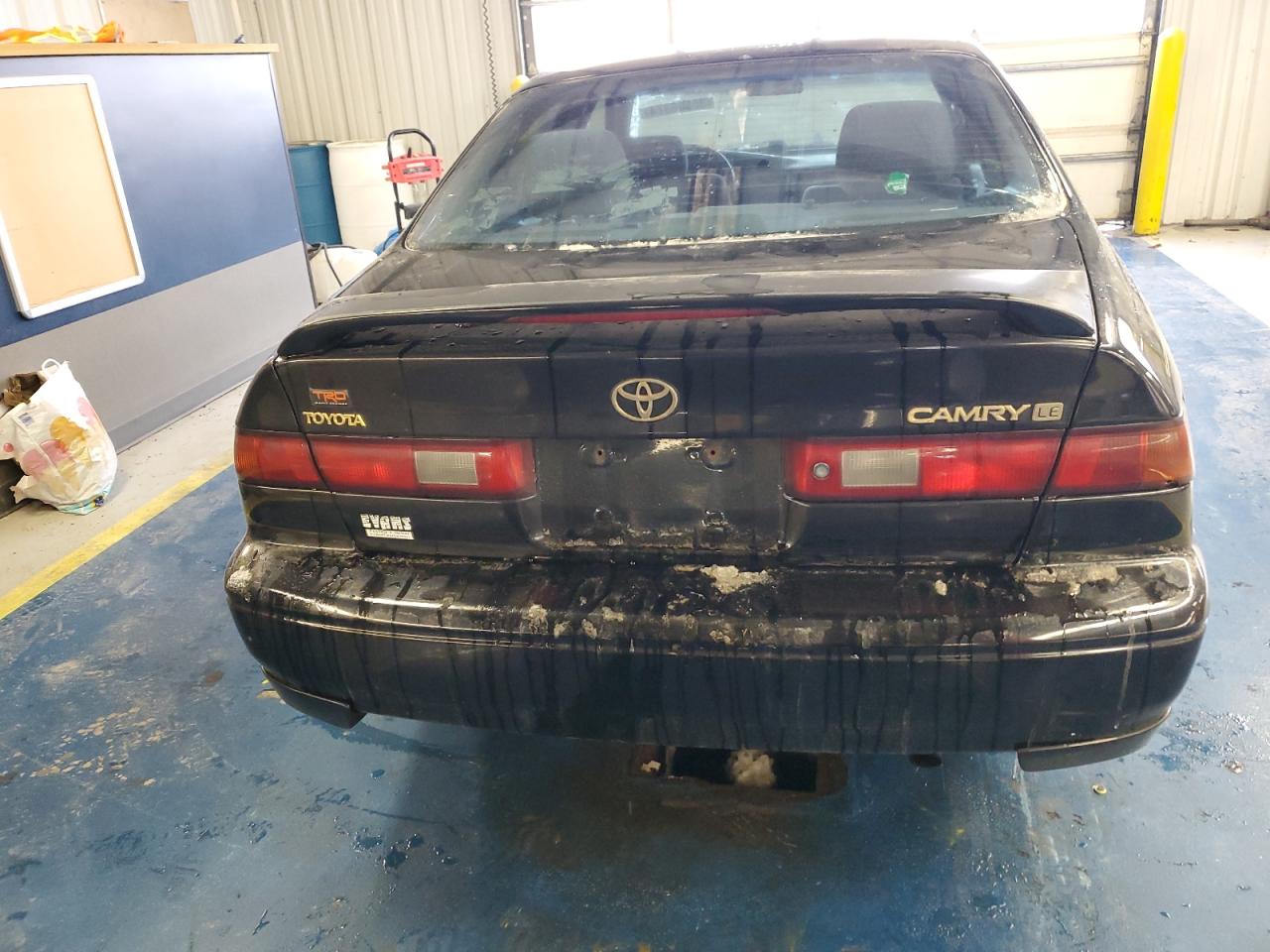 JT2BG22KXX0321576 1999 Toyota Camry Le