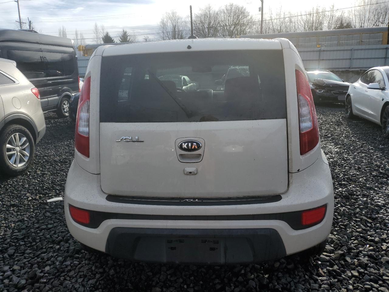 KNDJT2A62D7529151 2013 Kia Soul +