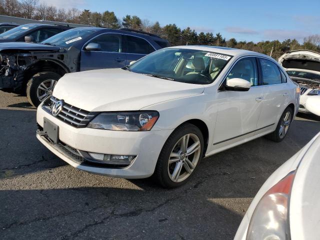 2014 Volkswagen Passat SEL