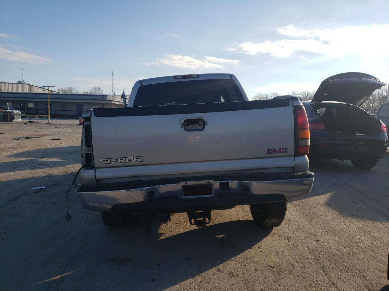 2GTEC13T651115609 2005 GMC New Sierra C1500