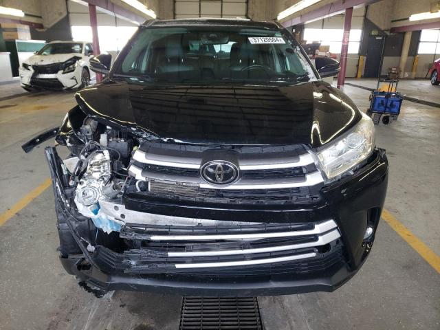 VIN 5TDJZRFHXKS570423 2019 Toyota Highlander, SE no.5