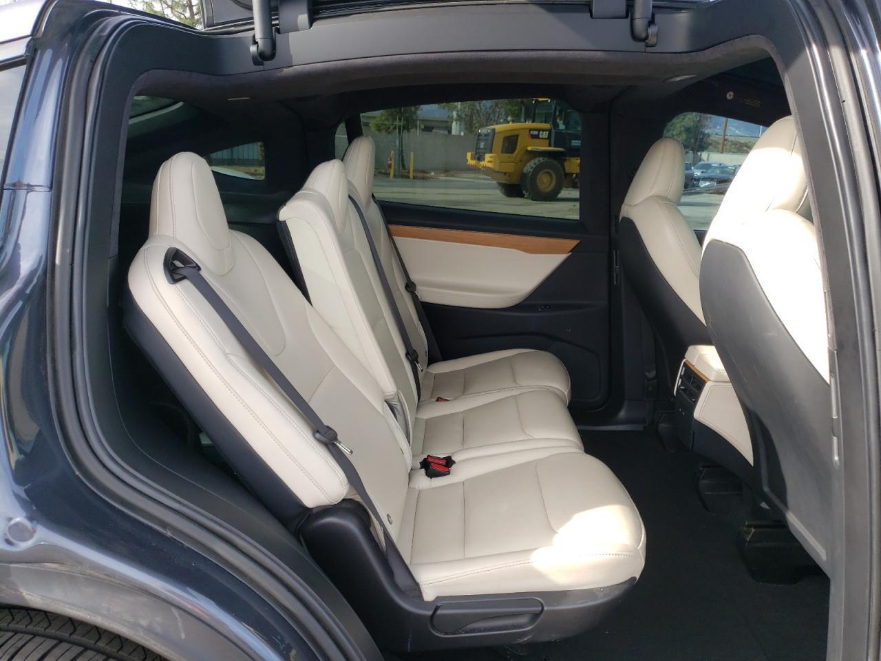 2020 Tesla Model X vin: 5YJXCDE26LF248900