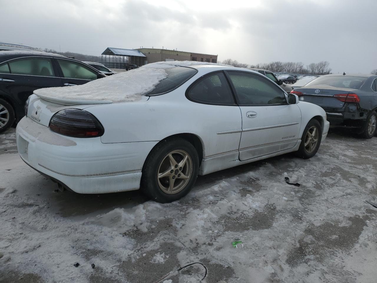 1g2wp12k5yf272244 1G2WP12K5YF272244 2000 Pontiac Grand Prix Gt