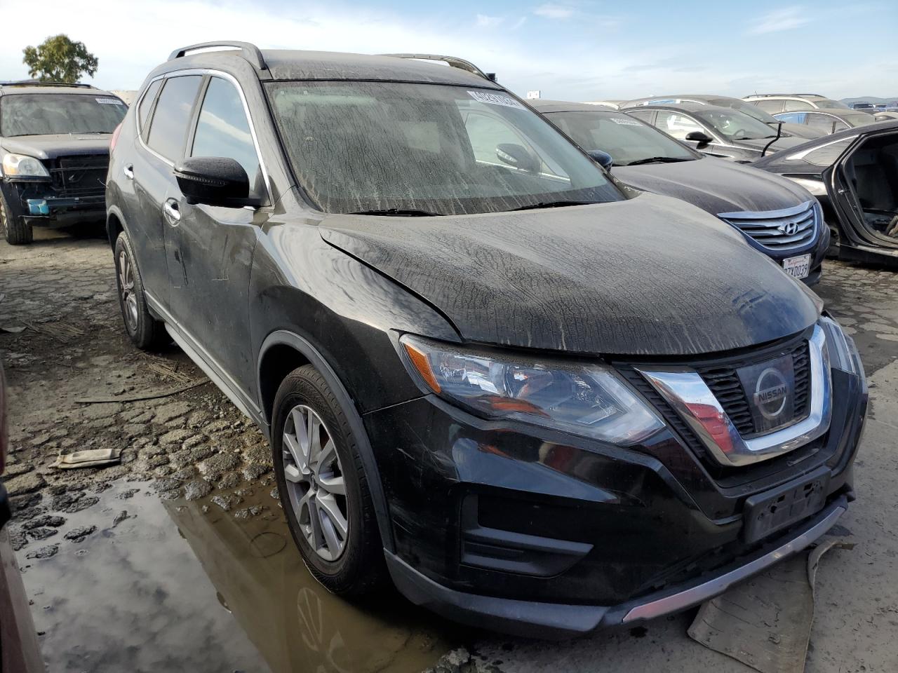 KNMAT2MT3HP579774 NISSAN ROGUE 2017