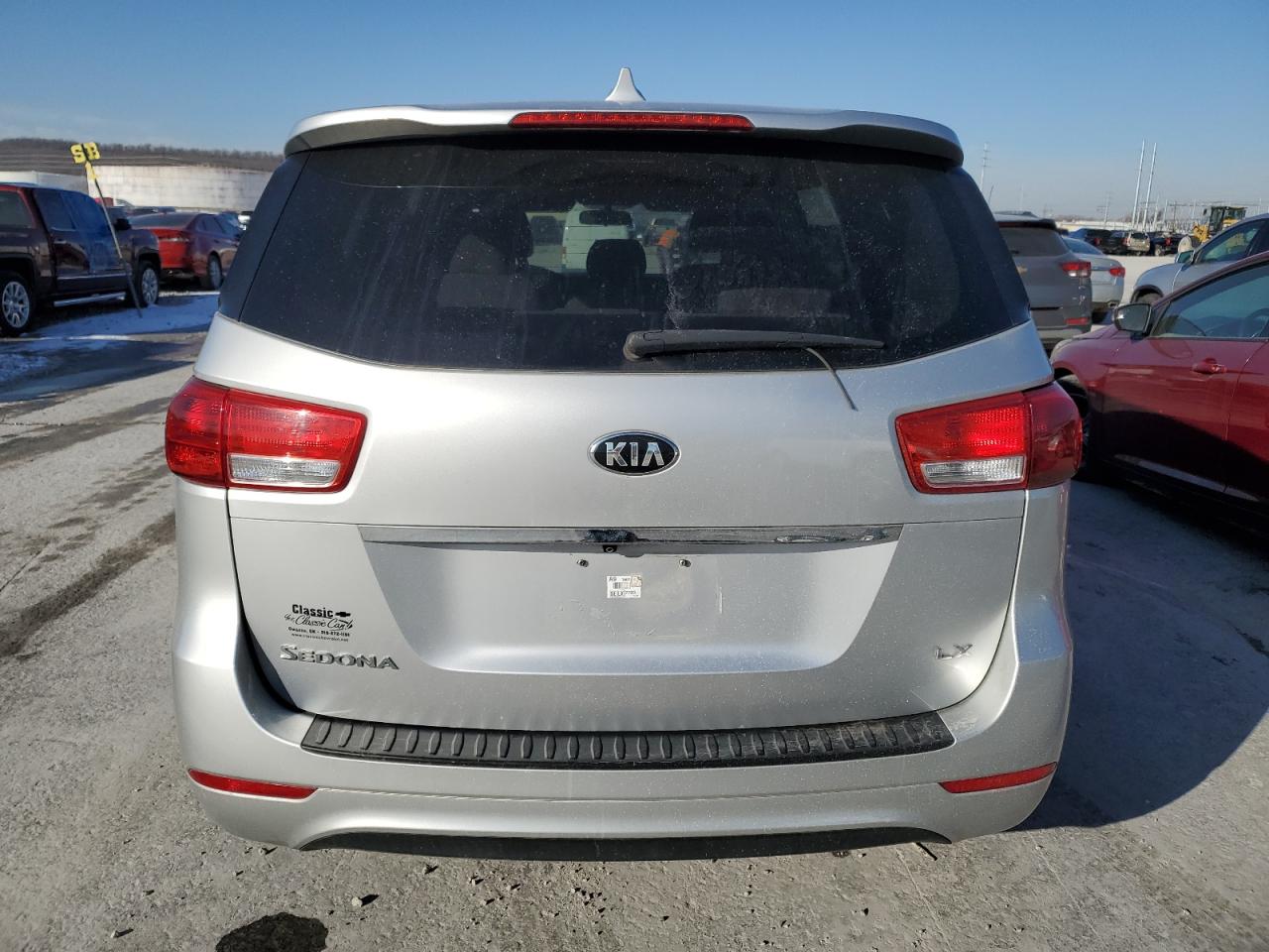 KNDMB5C14H6224409 2017 Kia Sedona Lx