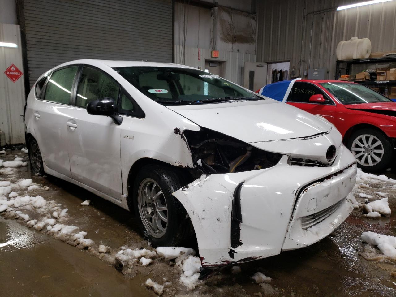 Lot #2811655041 2016 TOYOTA PRIUS V