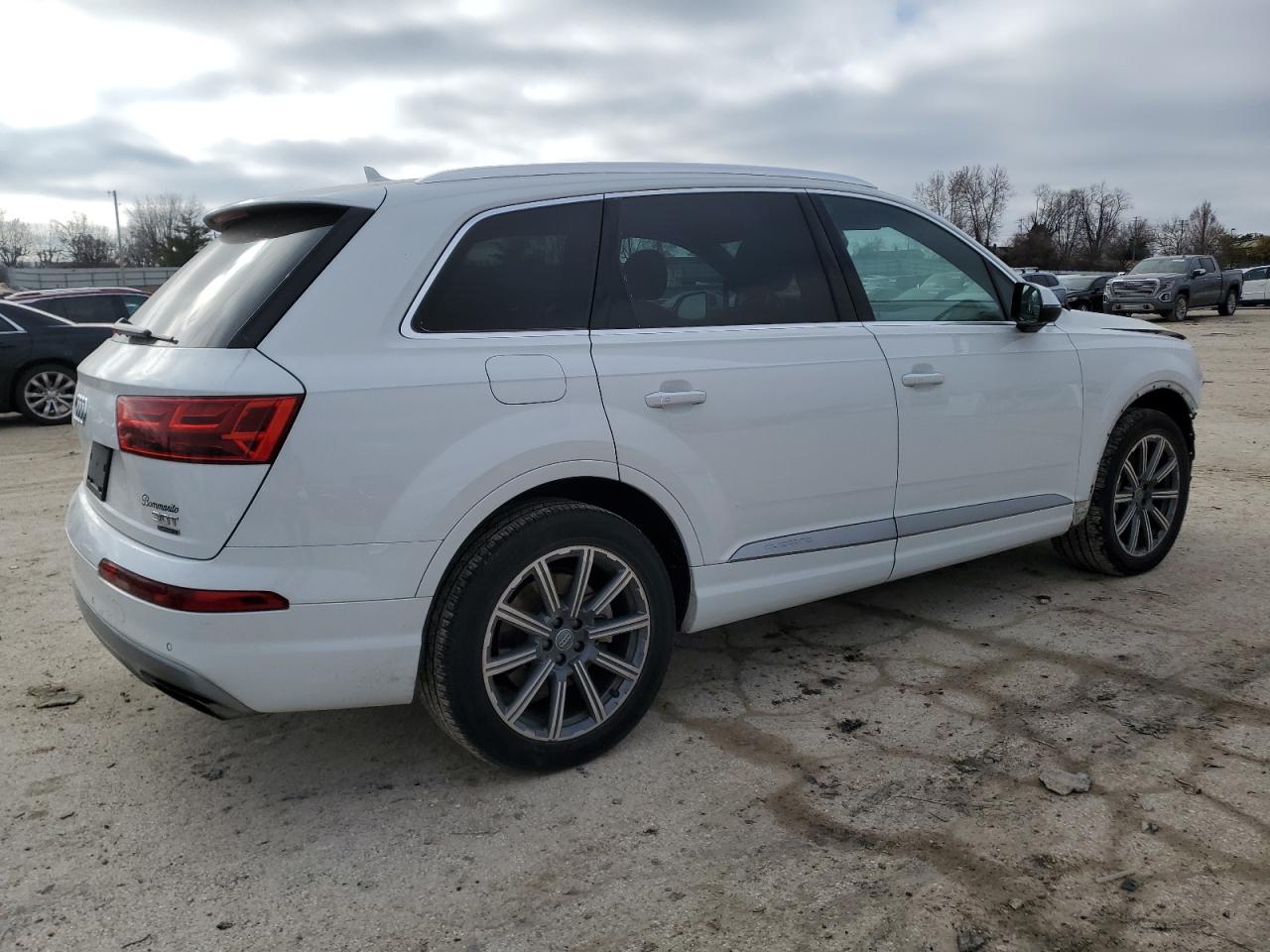 WA1LAAF7XHD006746 2017 Audi Q7 Premium Plus