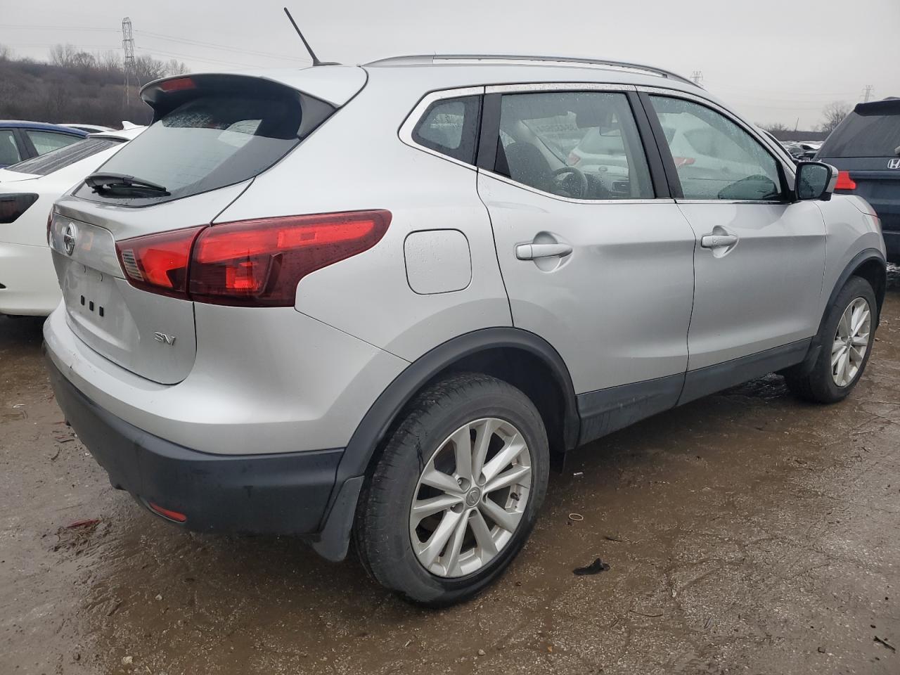 JN1BJ1CP5HW029431 NISSAN ROGUE 2017