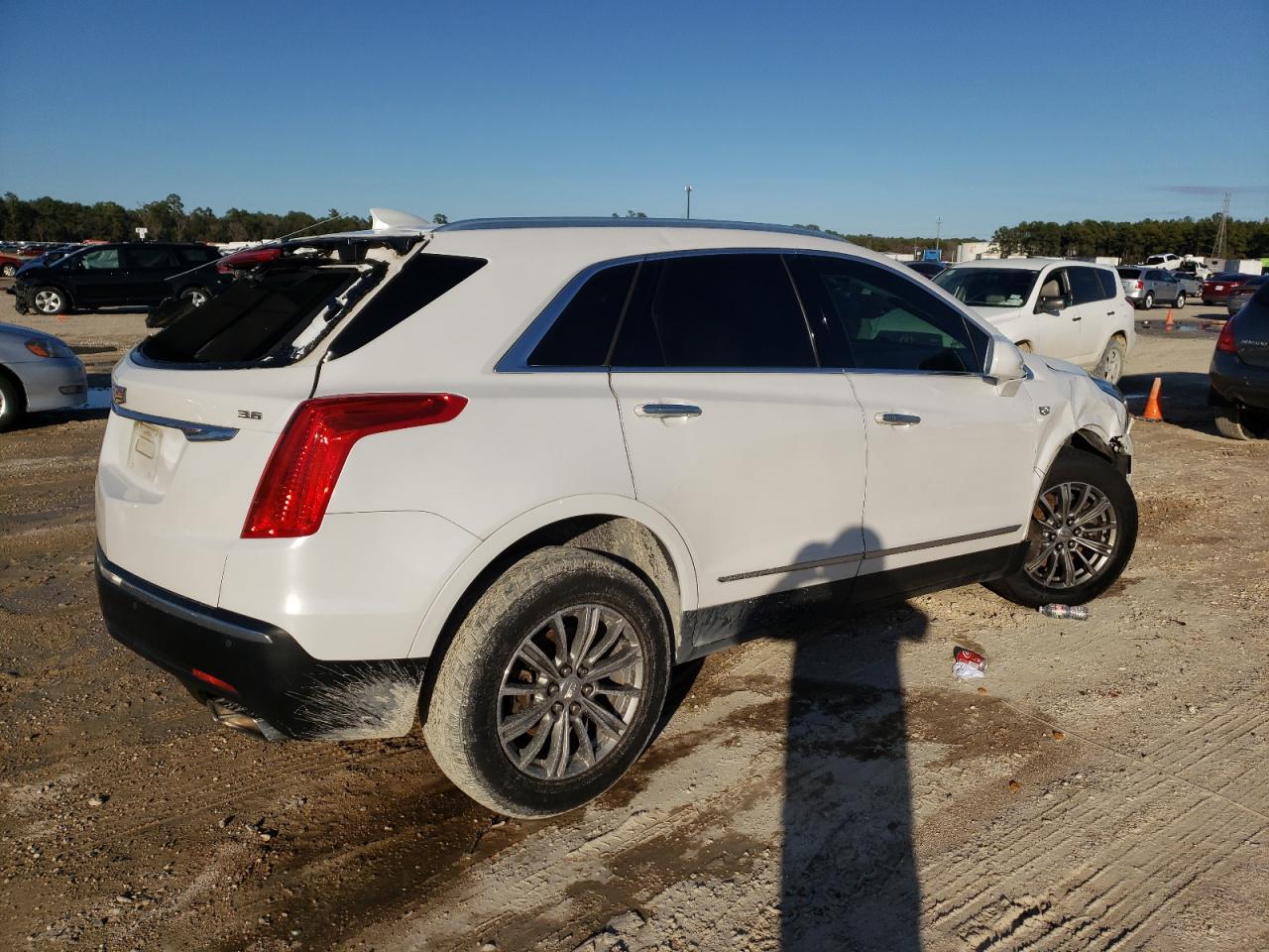 1GYKNBRSXHZ225246 2017 Cadillac Xt5 Luxury