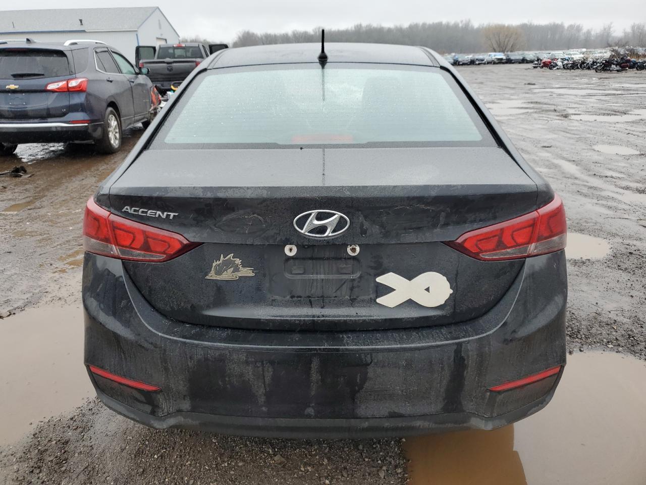 2019 Hyundai Accent Se vin: 3KPC24A37KE057958