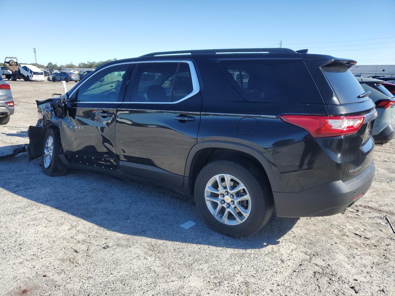 VIN: 1GNERGKWXKJ255684 2019 CHEVROLET TRAVERSE