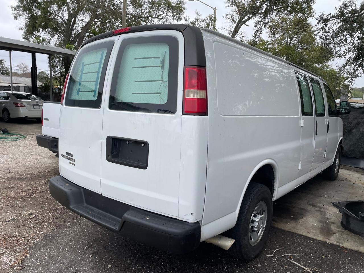 1GCWGGCFXF1143930 2015 Chevrolet Express G2500 1GCWGGCFXF1143930 2015 Chevrolet Express G2500