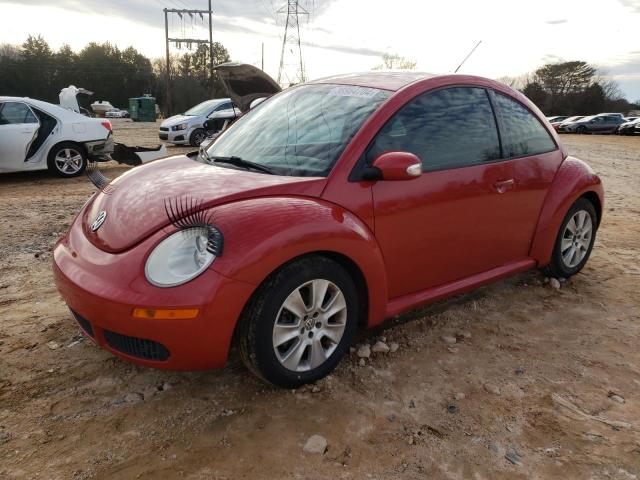 2010 Volkswagen New Beetle 