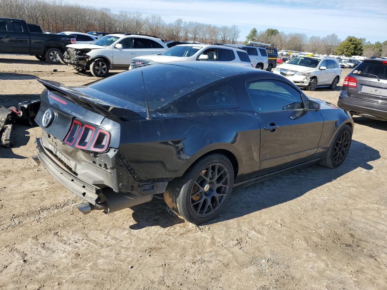 2014 Ford Mustang vin: 1ZVBP8AM2E5258287