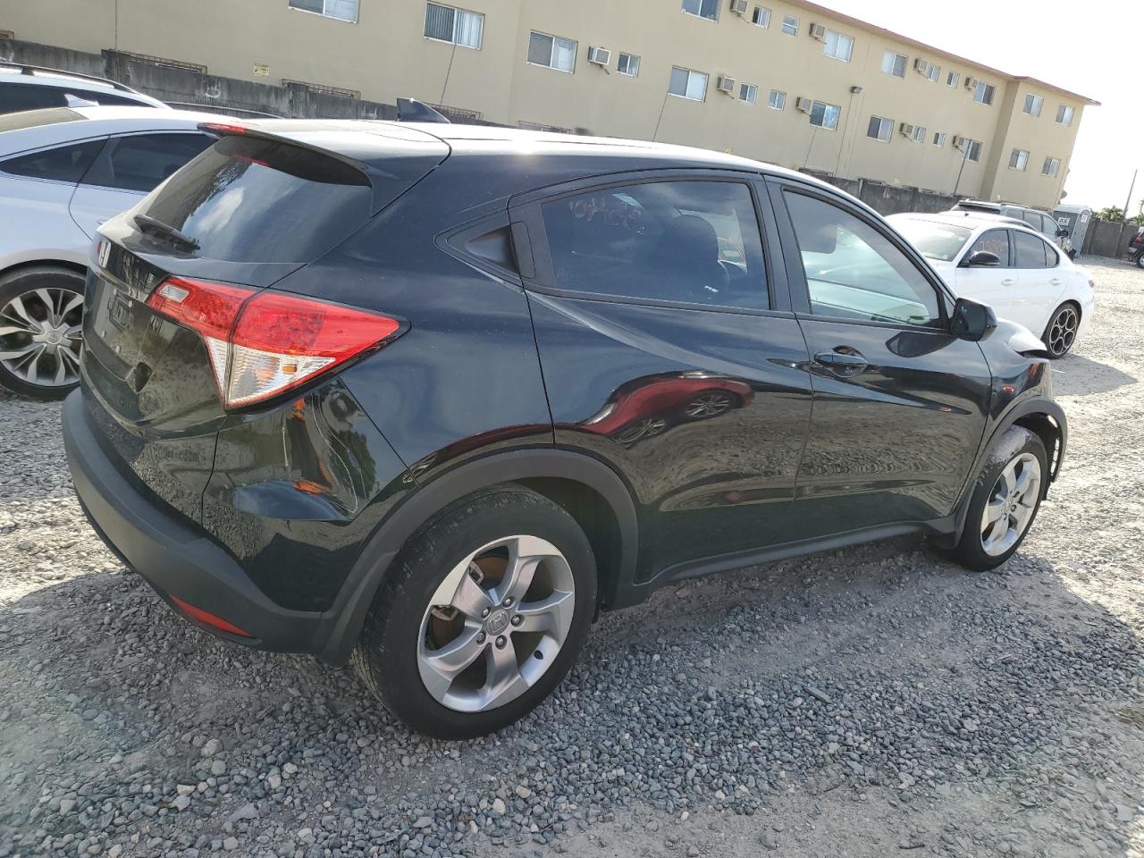VIN: 3CZRU5H32NM720597 2022 HONDA HR-V
