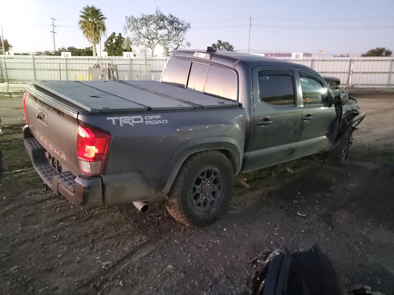 3TMAZ5CN5GM003188 TOYOTA TACOMA 2016