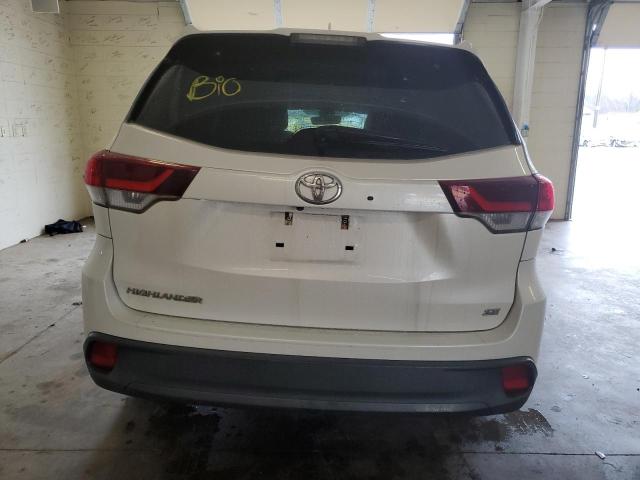 VIN 5TDKZRFH9KS555772 2019 Toyota Highlander, SE no.6