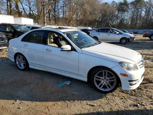 VIN WDDGF4HB2DR280750 2013 Mercedes-Benz C-Class, 250 no.4