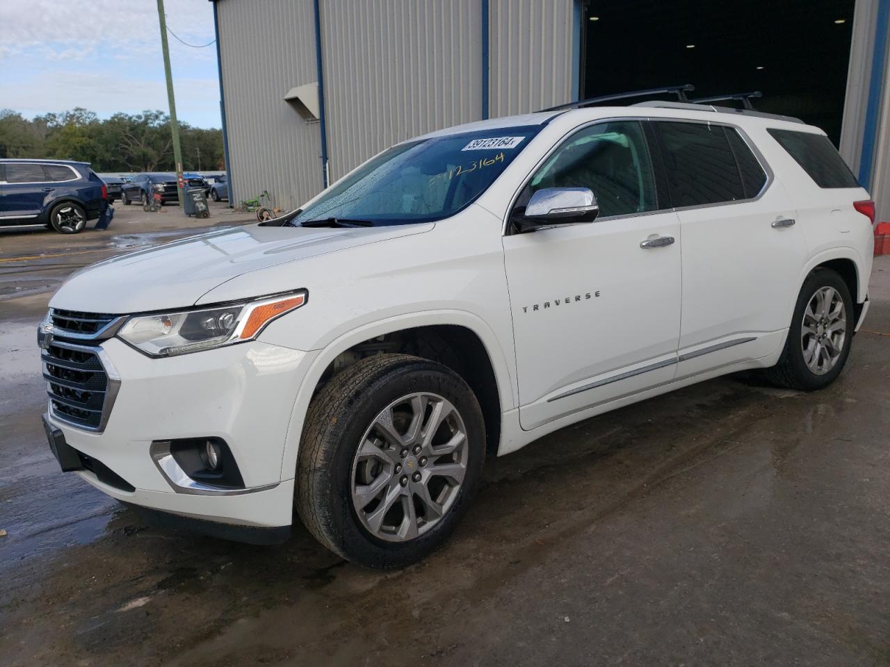 Lot #2397301855 2018 CHEVROLET TRAVERSE P