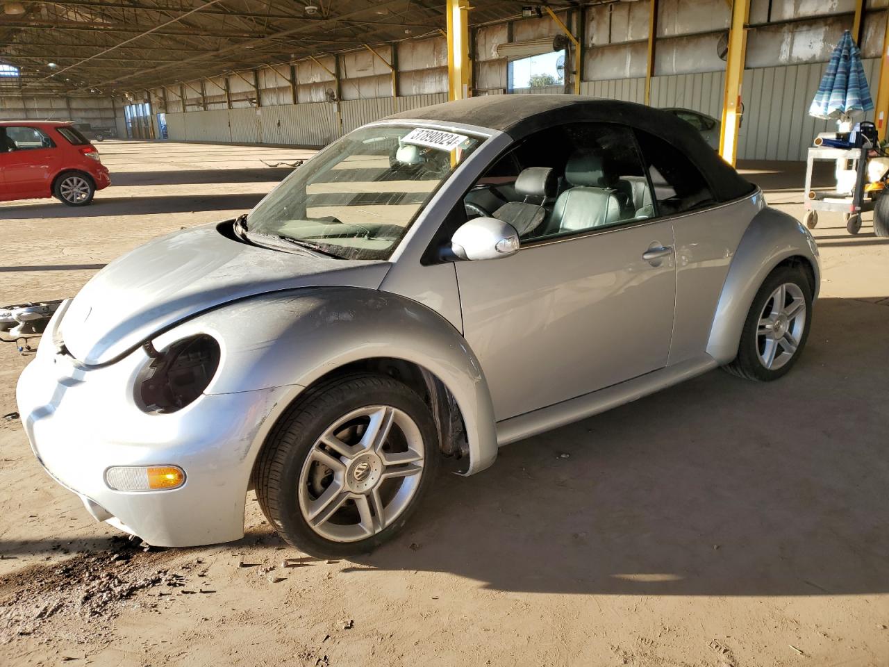 3VWCD31Y65M316768 2005 Volkswagen New Beetle Gls