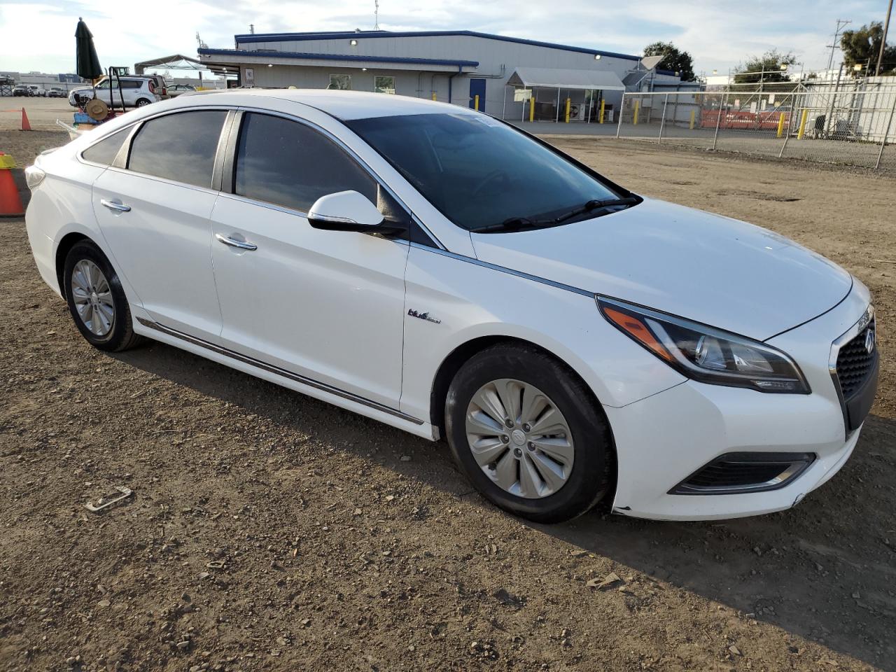 2016 Hyundai Sonata Hybrid vin: KMHE24L16GA034830