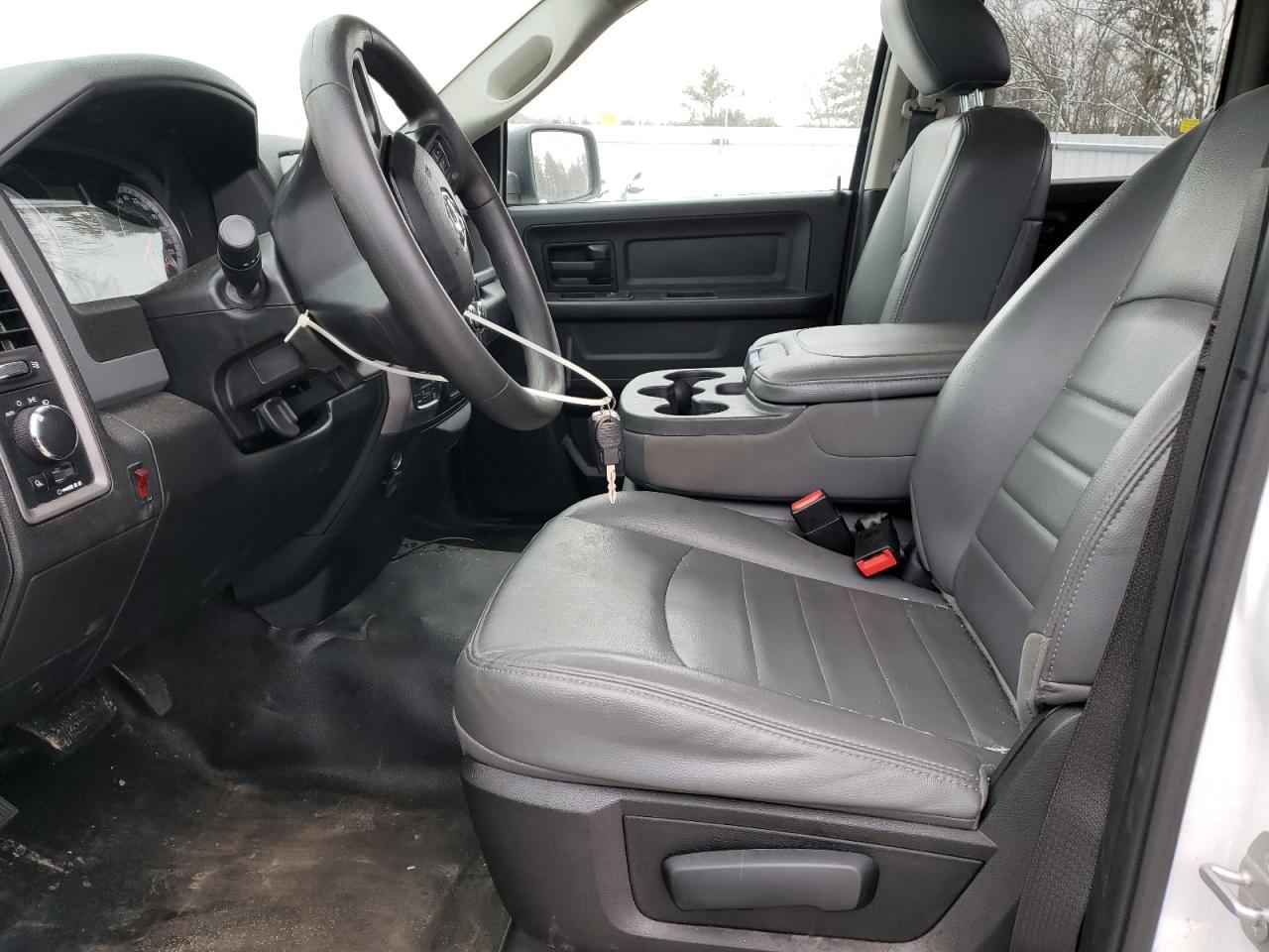 1C6RR7FG2KS609843 RAM 1500 2019