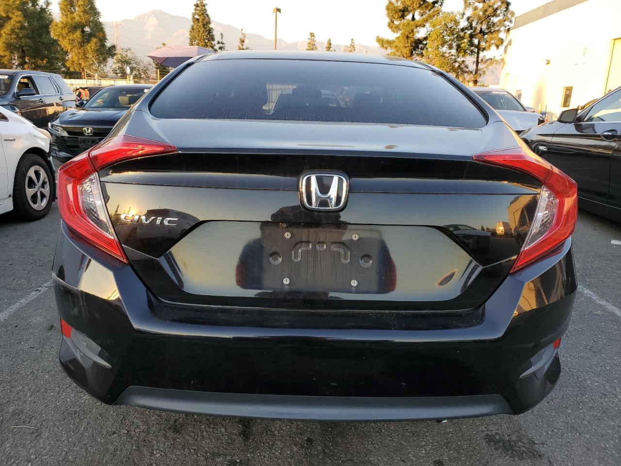 2HGFC2F72GH534688 HONDA CIVIC 2016