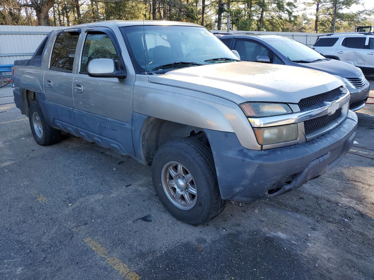 Lot #2962513723 2002 CHEVROLET AVALANCHE