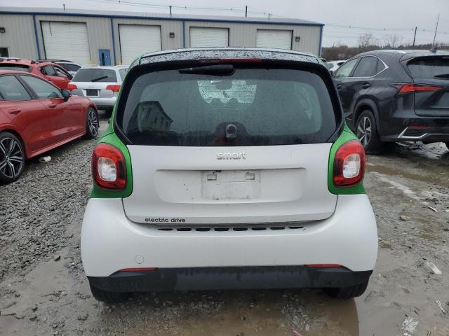 VIN WMEFJ9BA8HK237046 2017 Smart Fortwo no.6