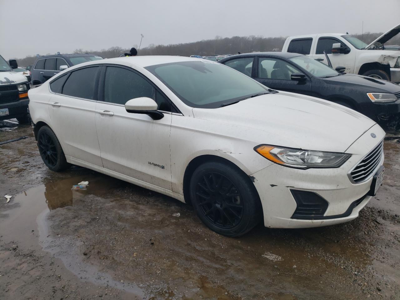 3FA6P0LU7KR207255 FORD FUSION 2019