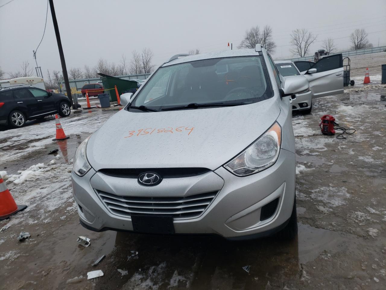 KM8JU3AC0BU264619 2011 Hyundai Tucson Gls