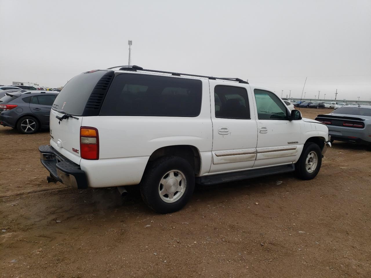 3GKEC16Z03G310677 2003 GMC Yukon Xl C1500