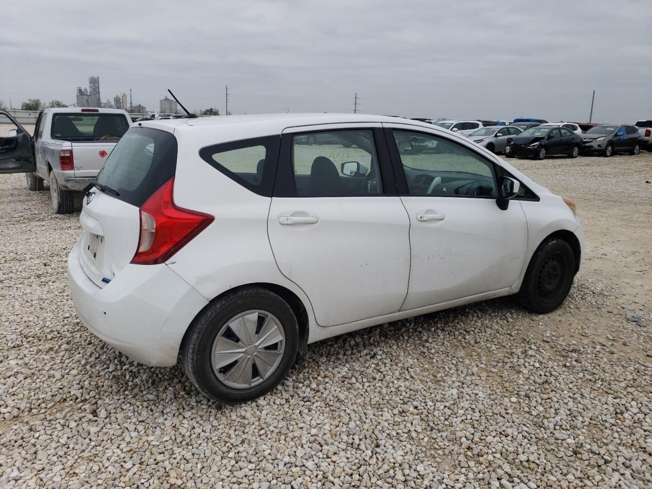 3N1CE2CP4GL365073 NISSAN VERSA 2016