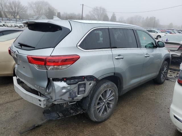 VIN 5TDJZRFH3KS941437 2019 Toyota Highlander, SE no.3