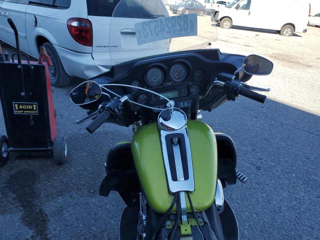 2011 HARLEY-DAVIDSON FLHTCU 1HD1FC413BB648882