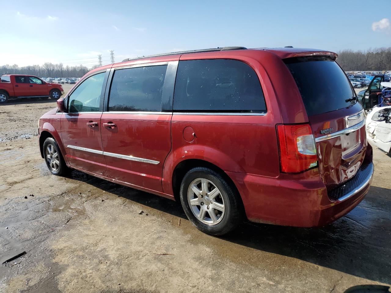 2A4RR5DG3BR705024 2011 Chrysler Town & Country Touring