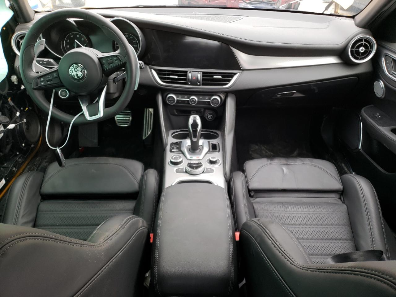 ZARFAMBN0P7669044 2023 Alfa Romeo Giulia Ti