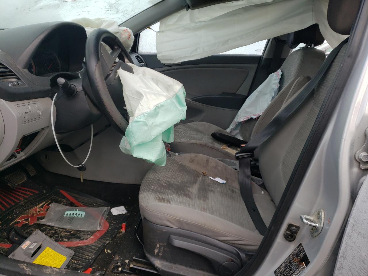 KMHCT4AE9FU875824 2015 Hyundai Accent Gls