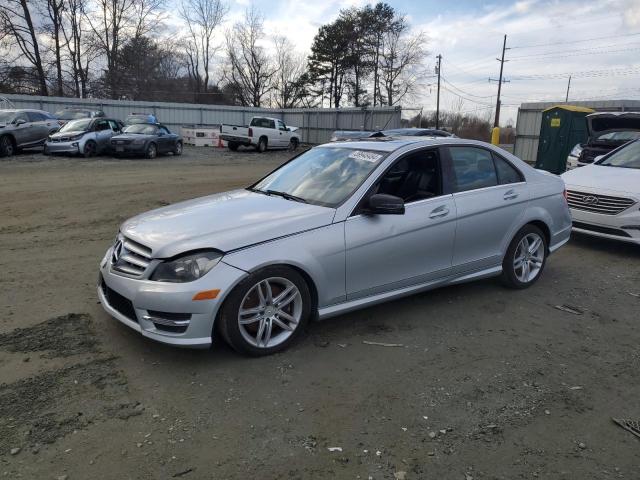 VIN WDDGF8AB4DR285871 2013 Mercedes-Benz C-Class, 3... no.1