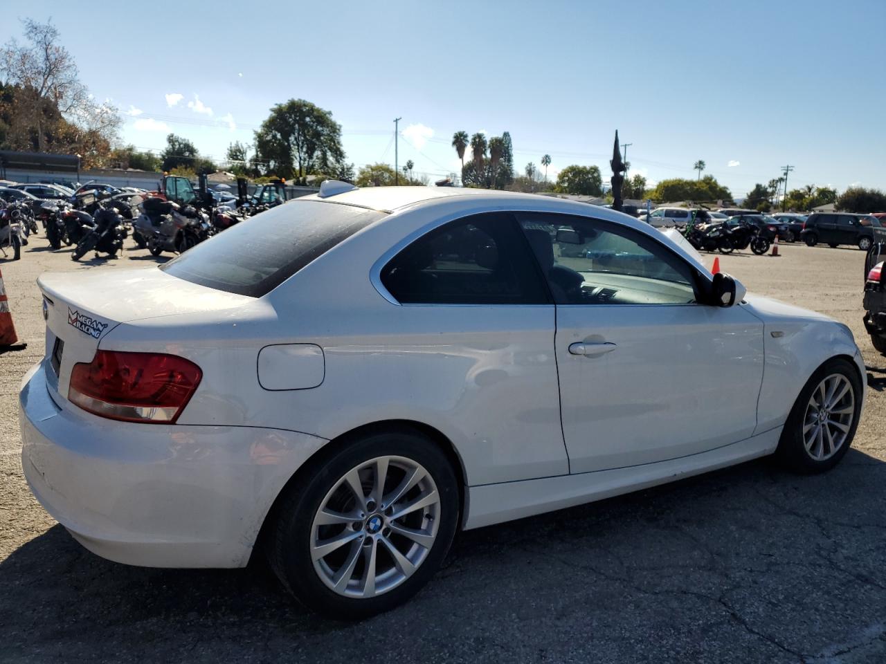 2012 BMW 128 I vin: WBAUP9C54CVL91604