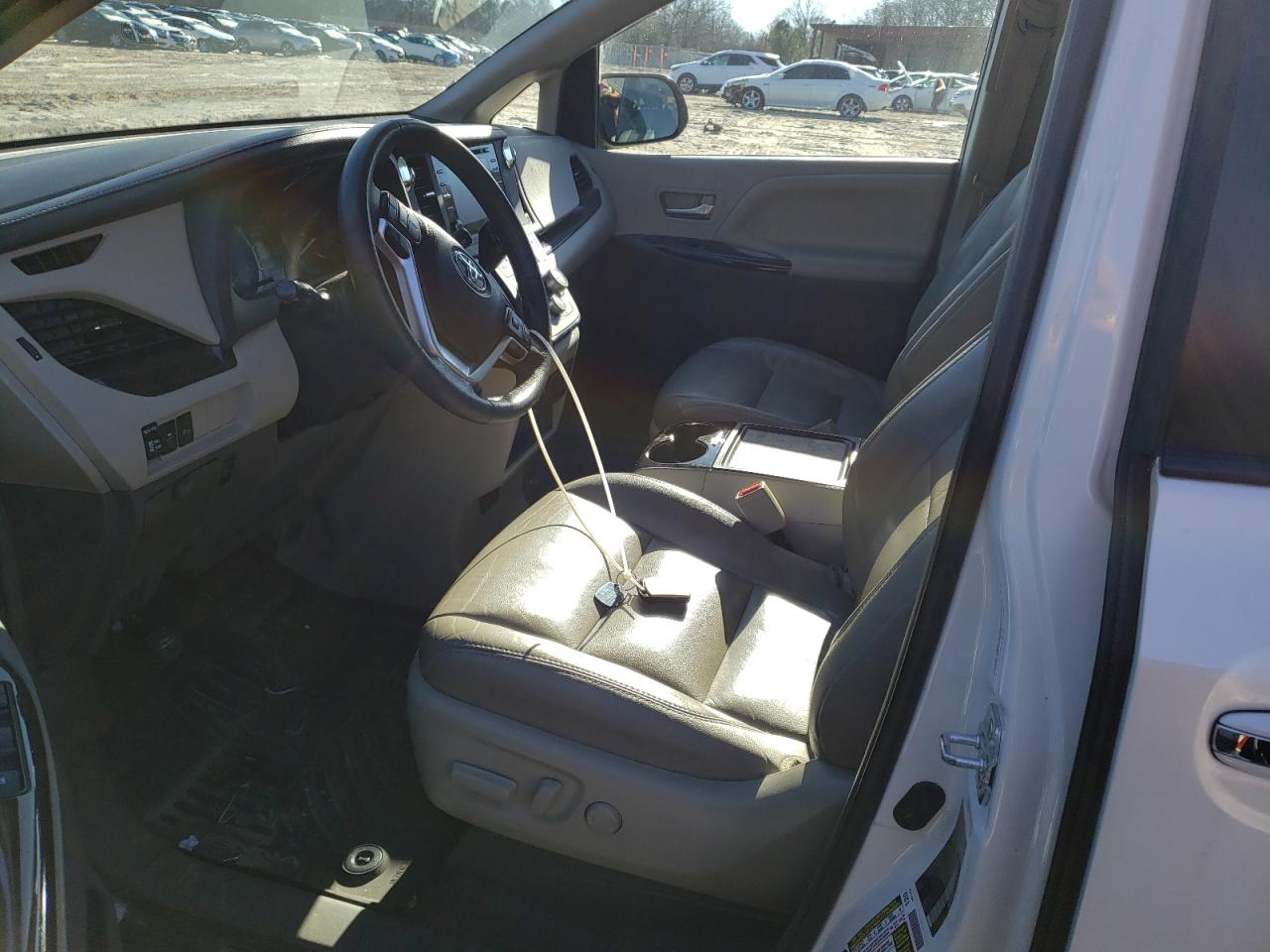 5TDYZ3DC5JS930053 TOYOTA All Models 2018