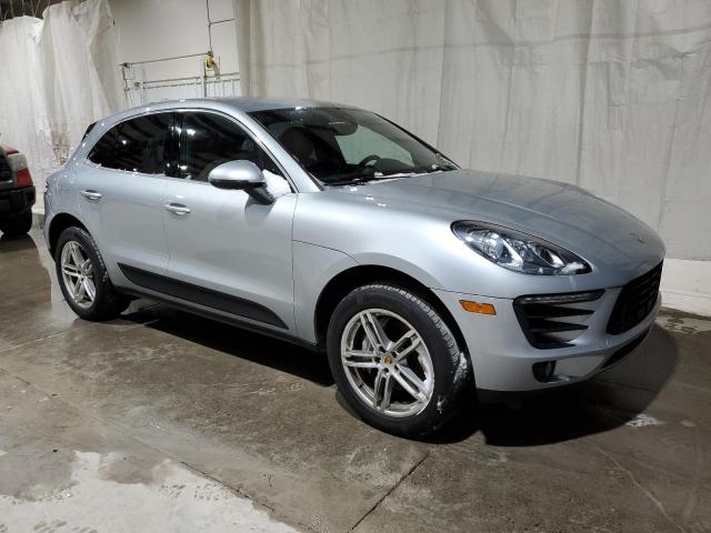 VIN WP1AB2A50JLB32758 2018 Porsche Macan, S no.4